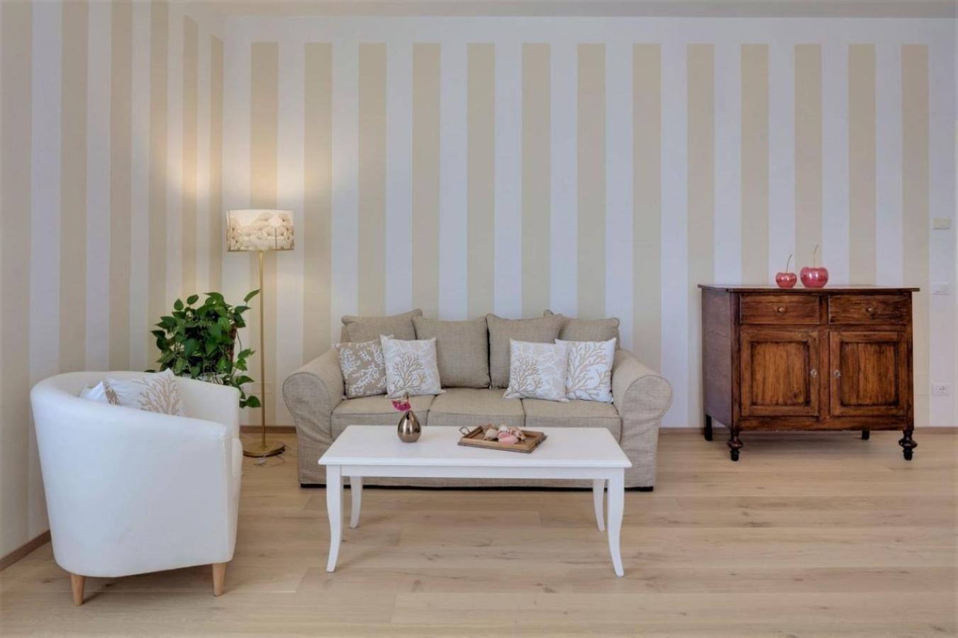 Rambaldi Apartments In Casa Nr 6 With Shared Terrace バルドリーノ エクステリア 写真